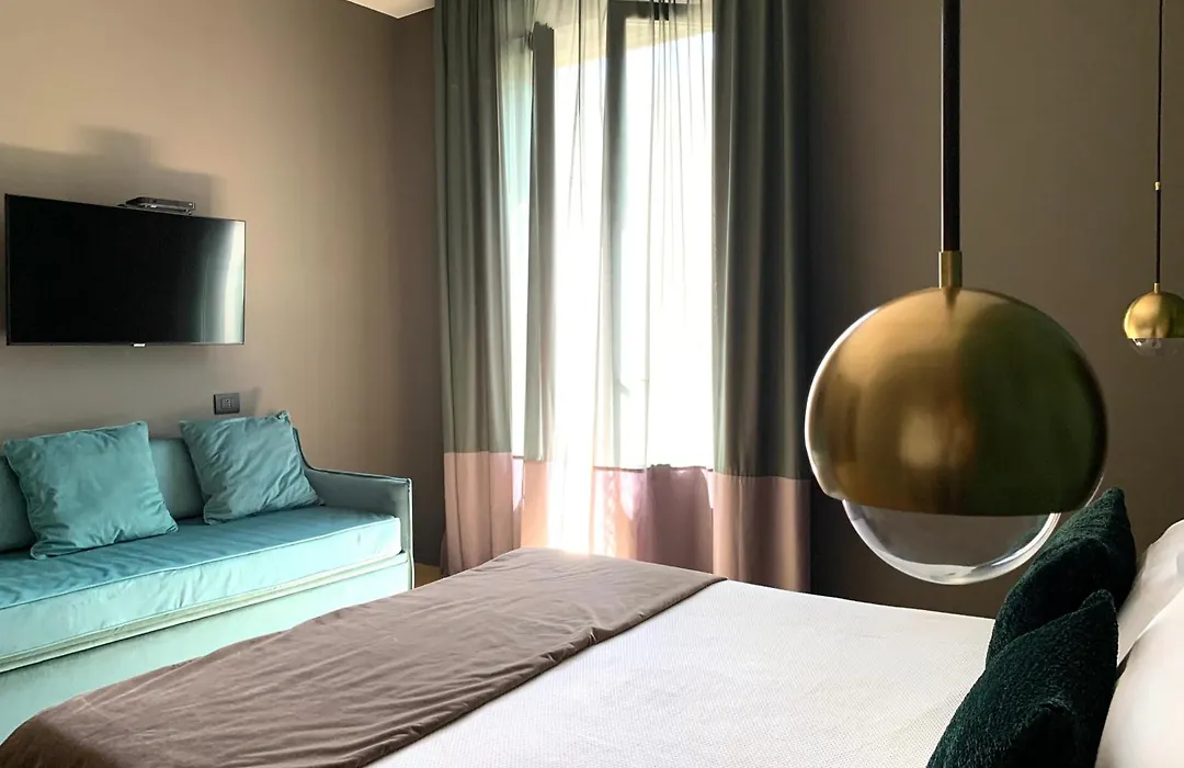 Re Sale Boutique Hotel-1